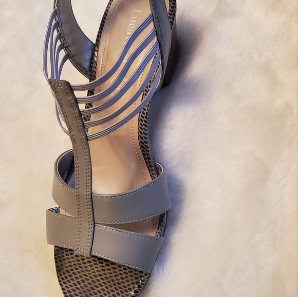 Summer sandals. Luca Ferri like new worn twice! Grey size 8 - Picture 4 of 5